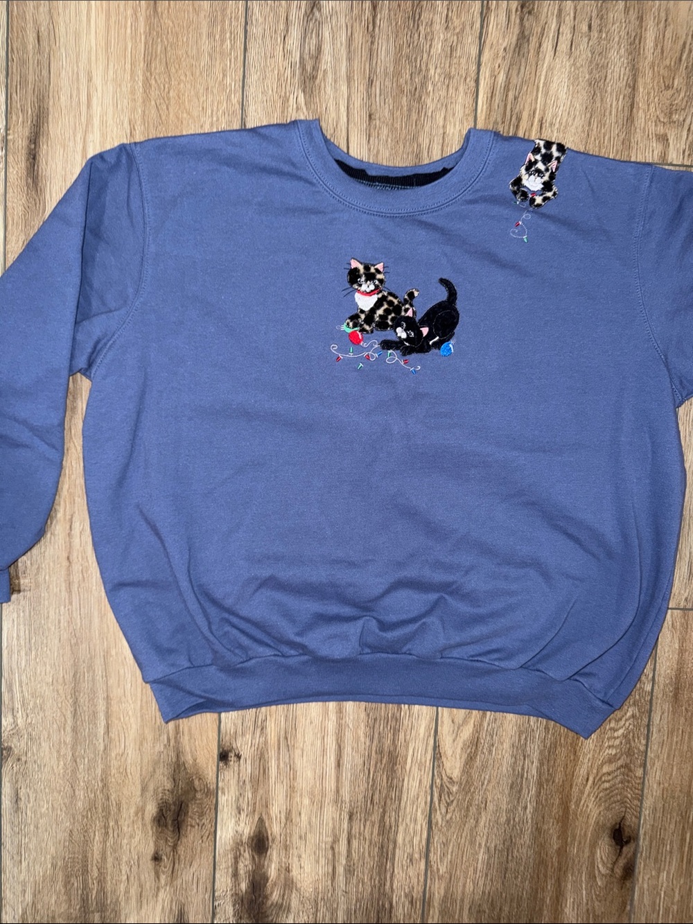 vintage Blue Crewneck Sweatshirt with Embroidered Cats